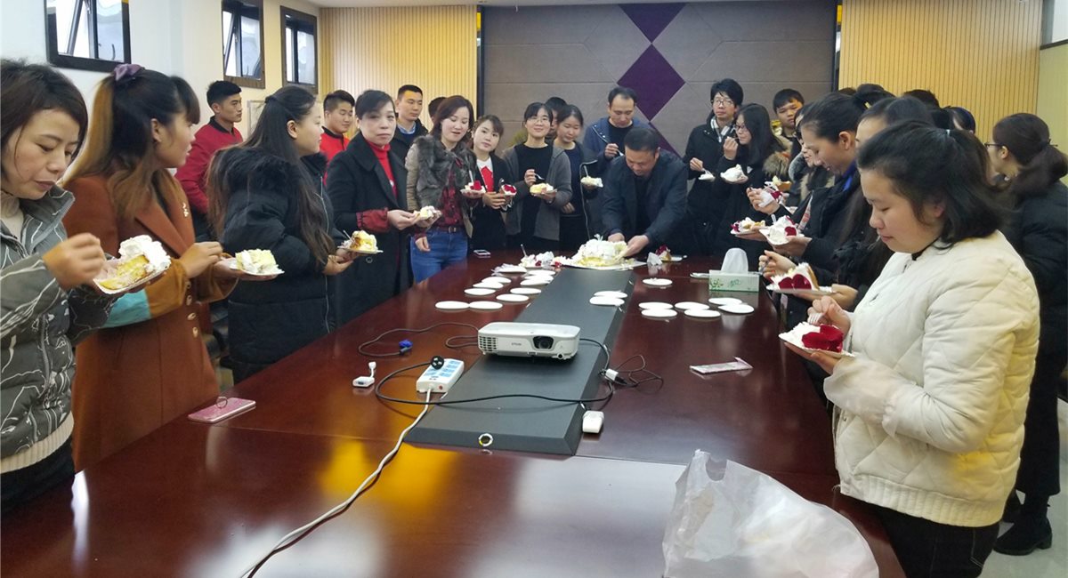 腾博tengbo控股祝全全国女王节日欢乐！